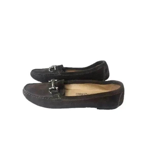 Salvatore Ferragamo Gancini Flats Women's 7.5 2A Shoes Brown Suede