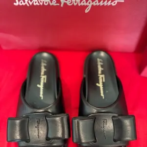 Salvatore Ferragamo Nero Lamb Sandals