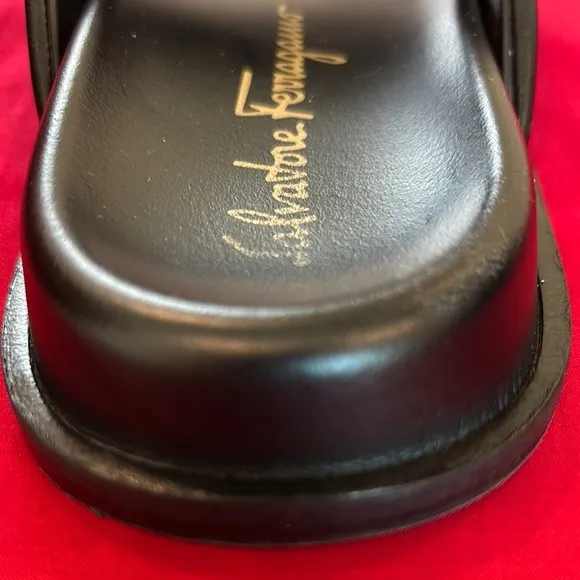 Salvatore Ferragamo Nero Lamb Sandals