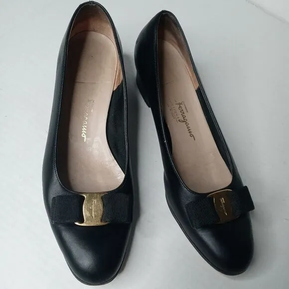 Salvatore Ferragamo black leather vara bow shoes