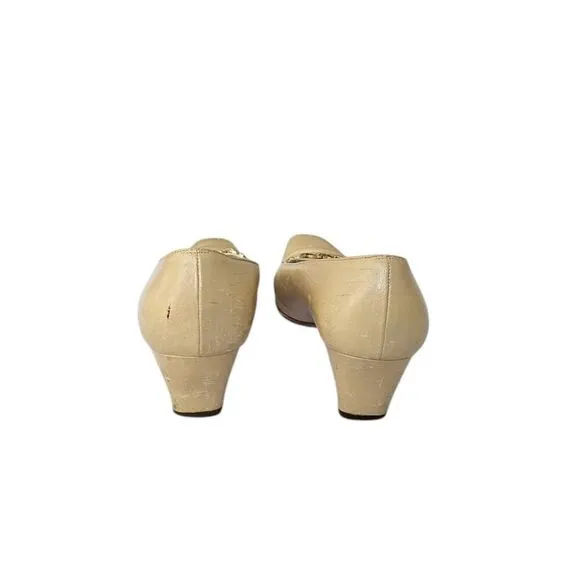 salvatore ferragamo leather pumps