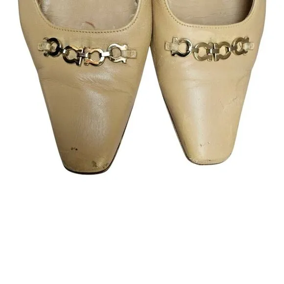 salvatore ferragamo leather pumps