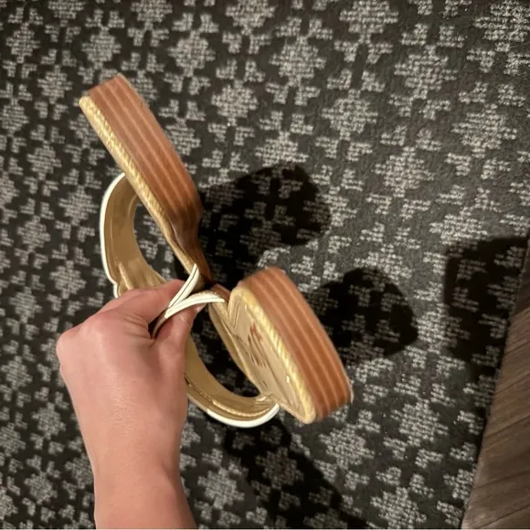 Sam Edelman Irina slide