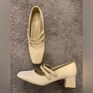 Sam Edelman Tahira Pump Dress Shoe Size 8.5 New Modern Mary Jane Style