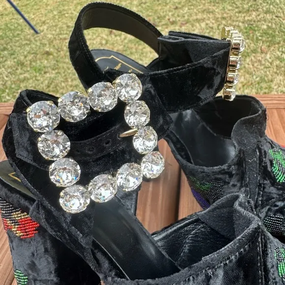 Sandal Cube Crystal, Roger Vivier Size 9.5
