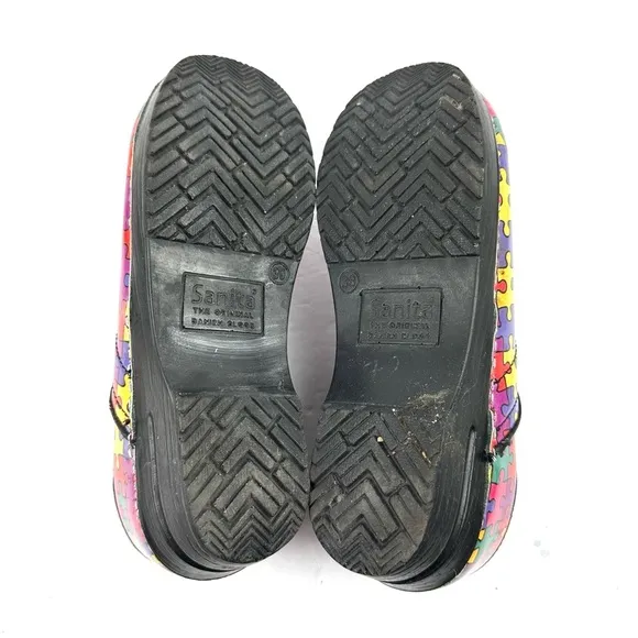 Sanita Clogs 39 Puzzle Autism Awareness Professional Slip On Shoes Womens