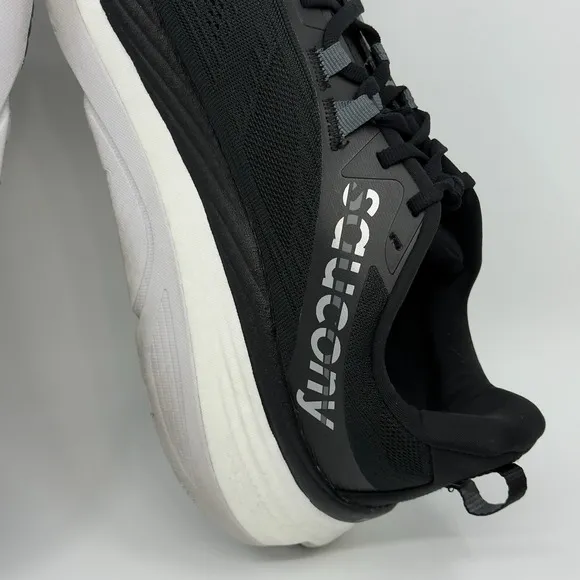 Saucony Hurricane 24 Mens 12 Running Shoes Black White Trainers Sneakers