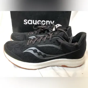 Saucony Mens Freedom 5 Running Shoes - Size 11.5 - Black/Gum - New with defects