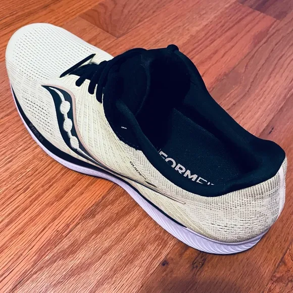 Saucony Men's Size 15 Guide 14 Keylime/Gravel Running Shoes (S20654-35).