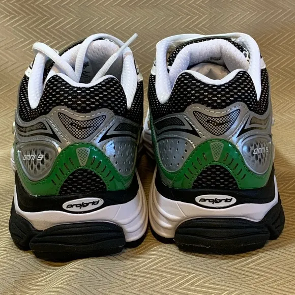 Saucony Progrid Omni 9 Hybrid Trainers Unisex