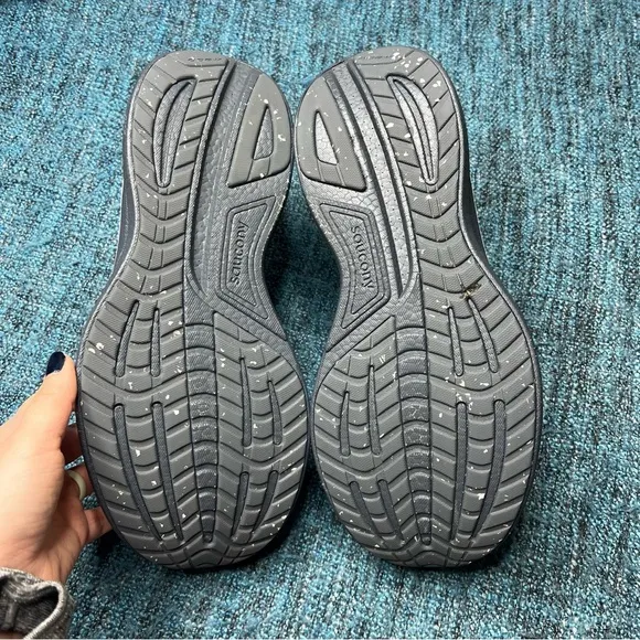 Saucony Ride 18 Running Shoes in Cloud Shadow