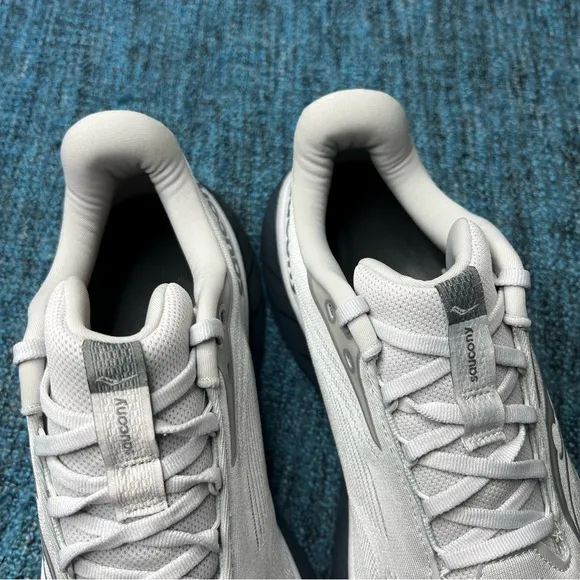 Saucony Ride 18 Running Shoes in Cloud Shadow