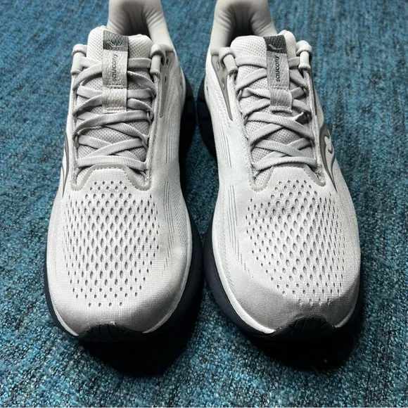 Saucony Ride 18 Running Shoes in Cloud Shadow