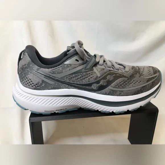 Saucony Women’s Omni 21 Power Run Running Shoes- Size 6 No Box