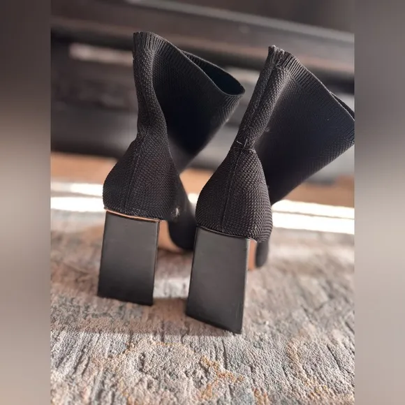 Schutz Marila Boot Black Sz 8.5 | minor defect on heel/sole (visible in photos)
