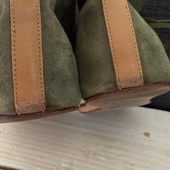 See by Chloe 'Kasha' gladiator sandal in green tan suede leather Size 37