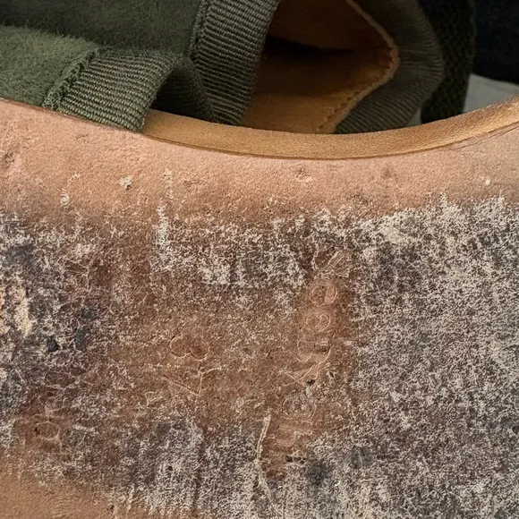 See by Chloe 'Kasha' gladiator sandal in green tan suede leather Size 37