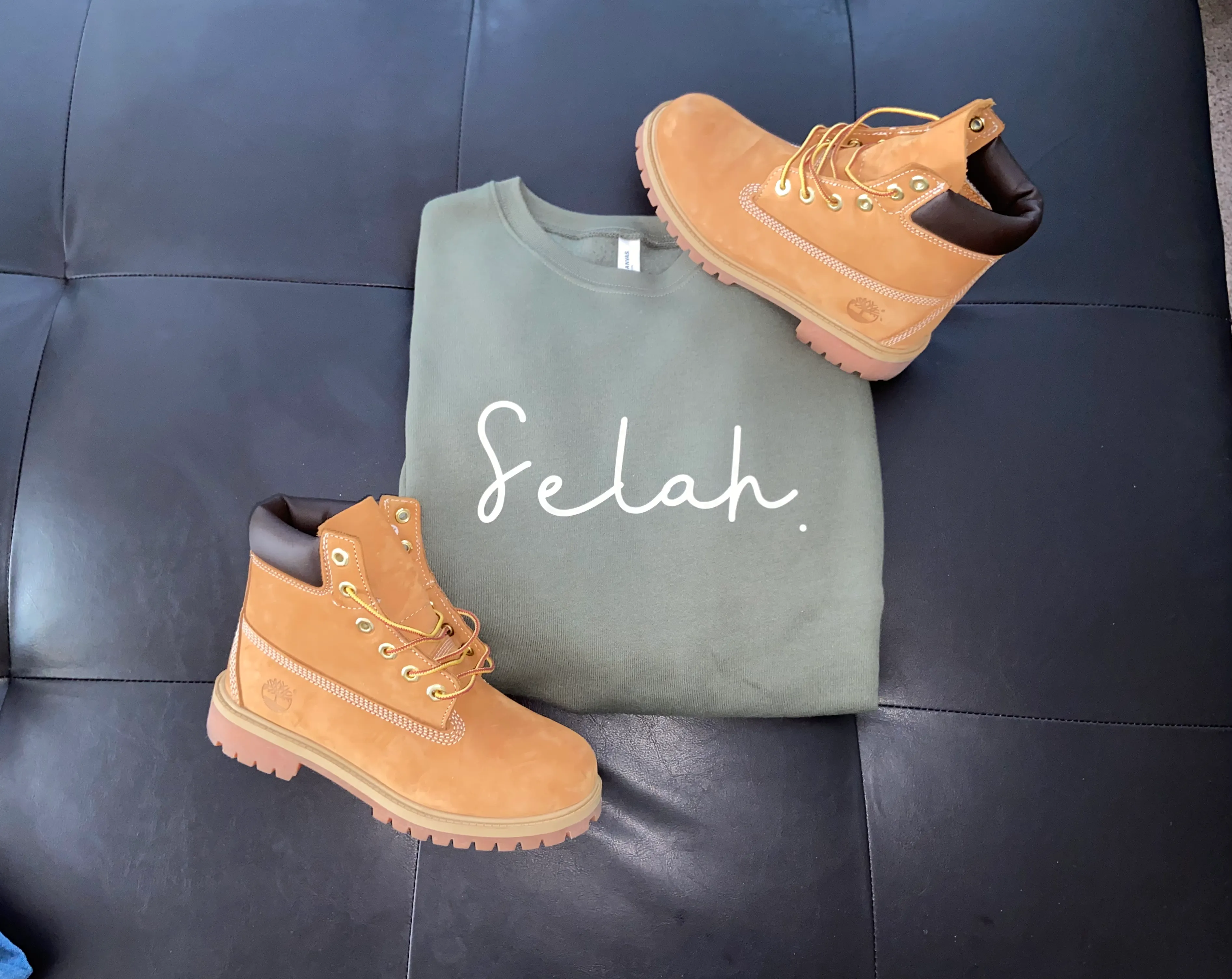 Selah Crewneck - Military Green