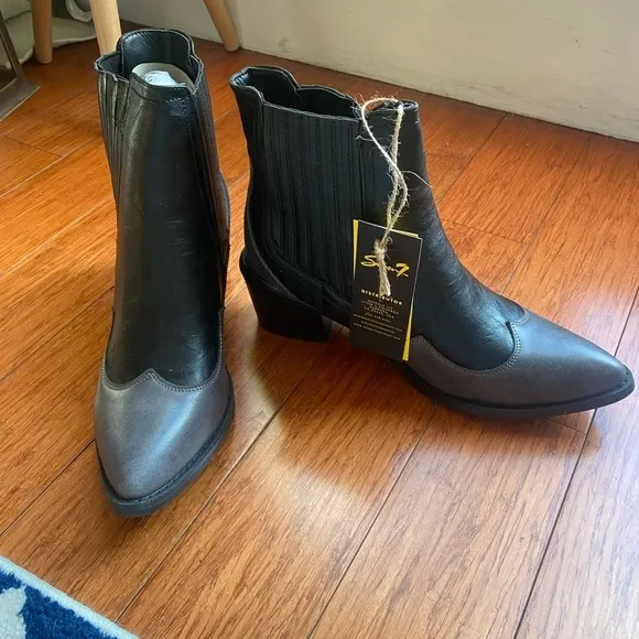 Seven7 Tuxedo Tex Ankle Boots Western Block Heel Booties