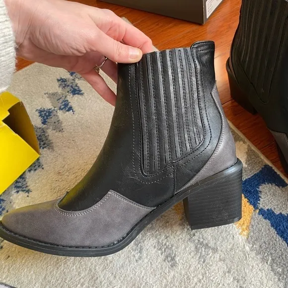 Seven7 Tuxedo Tex Ankle Boots Western Block Heel Booties