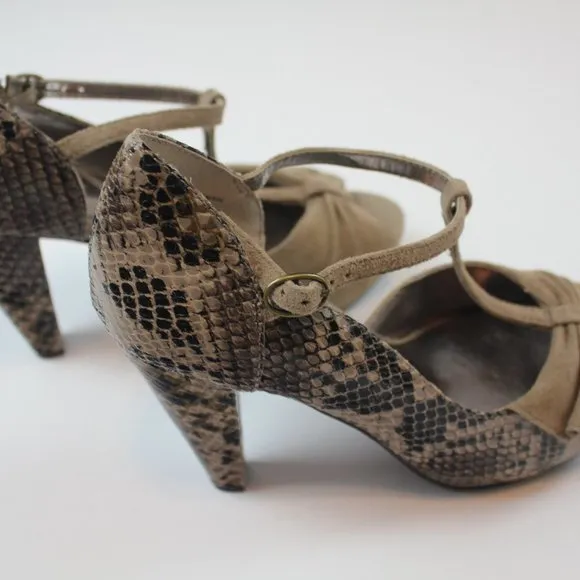Seychelles Heritage Snake Print Leather Bow Peep Toe Heels Womens Shoe Size 6