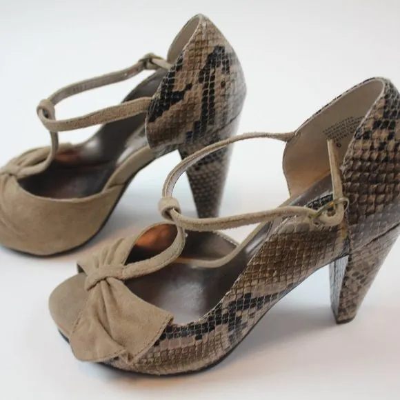 Seychelles Heritage Snake Print Leather Bow Peep Toe Heels Womens Shoe Size 6