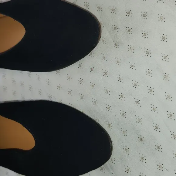SEZANE Souiers black suede elegant  women's flats sz 38/7