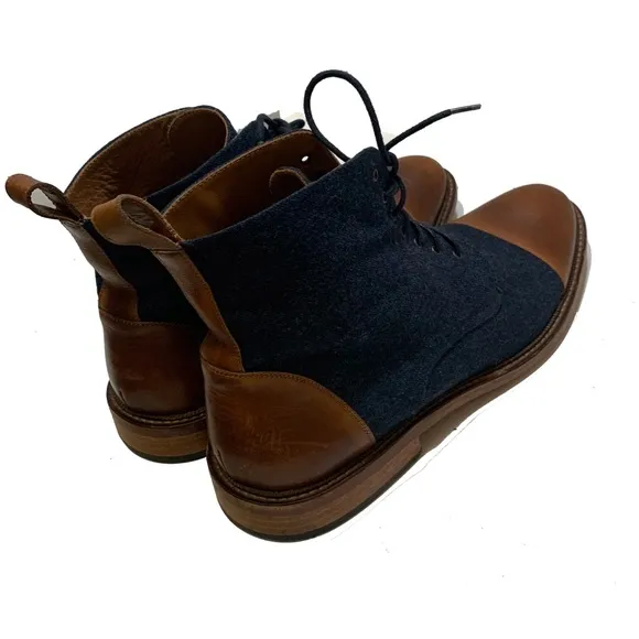 Size 11 / TAFT The jack in navy lace up boots