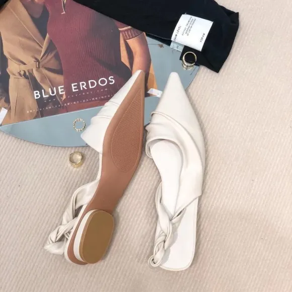 Size 6 sandals black