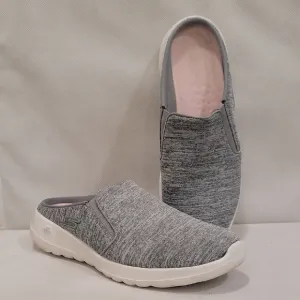 SKECHERS SLIDE ON STYLE GOGA MAT SNEAKERS (sz 8-1/2)