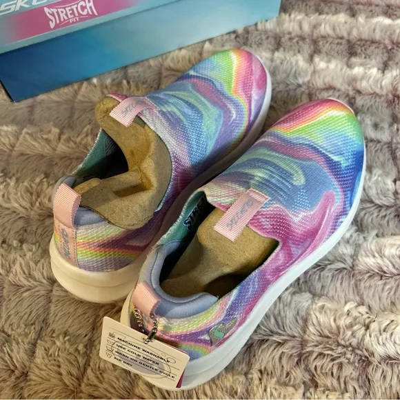 Skechers Stretch with Air Cooled Memory Foam
