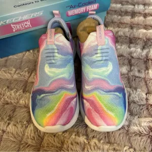 Skechers Stretch with Air Cooled Memory Foam