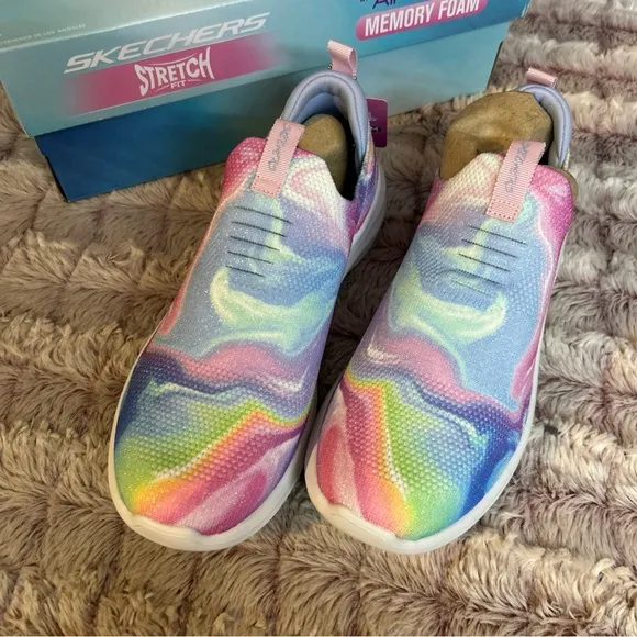 Skechers Stretch with Air Cooled Memory Foam