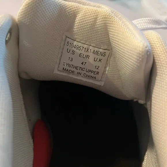 Sneakers mens levis  size 13