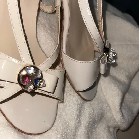Soffice Sogno Made in Italy  Women's Cream Slingback Heels