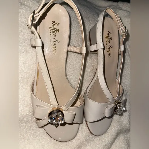 Soffice Sogno Made in Italy  Women's Cream Slingback Heels