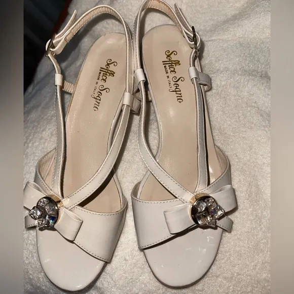 Soffice Sogno Made in Italy  Women's Cream Slingback Heels