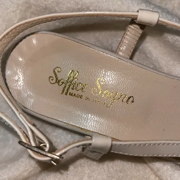 Soffice Sogno Made in Italy  Women's Cream Slingback Heels