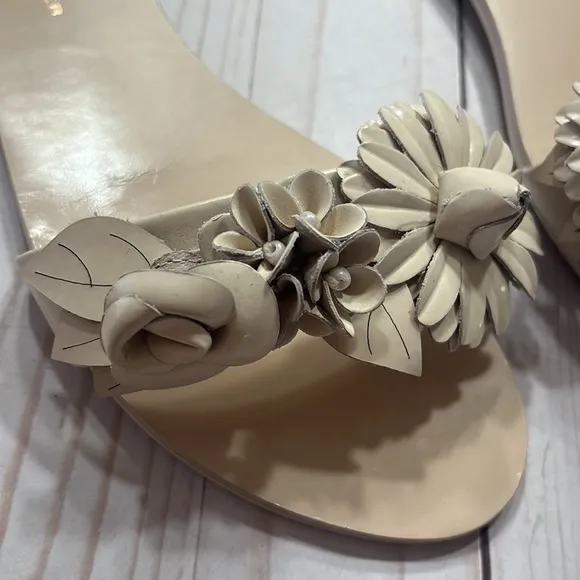 Sophia Webster Tan Floral &amp; Beads Toe Sandals Size 7