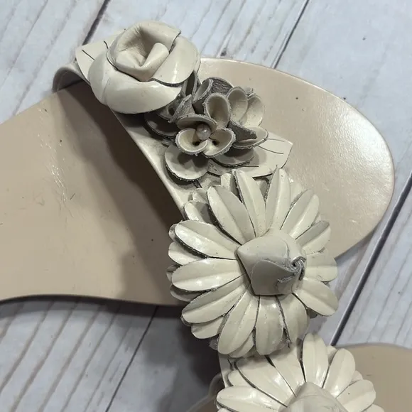 Sophia Webster Tan Floral &amp; Beads Toe Sandals Size 7