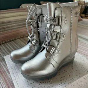 Sorel Disney wedge boots. Nib