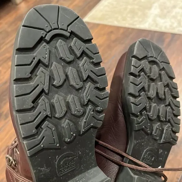 Sorel Sedona leather boots size 8 in EUC brown and black lace up combat boots