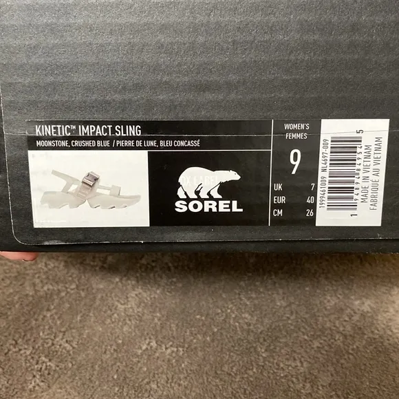 Sorel size 9 women’s Kinetic Impact sling sporty sandals