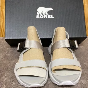 Sorel size 9 women’s Kinetic Impact sling sporty sandals