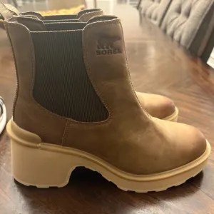 Sorel Women's Brown Ankle Boots
