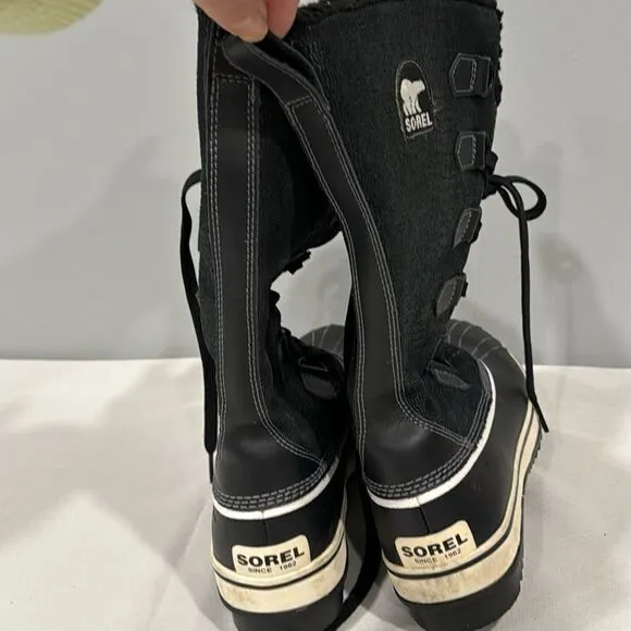 Sorel Black and White Boots Size 8