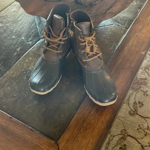 Sperry Saltwater Boots (girls)