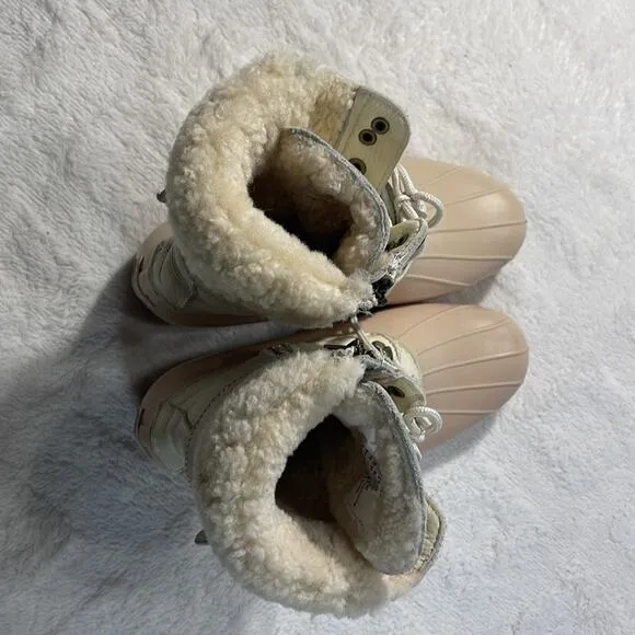 Sperry Shearwater Buckle Sherpa Boots womens 9.5