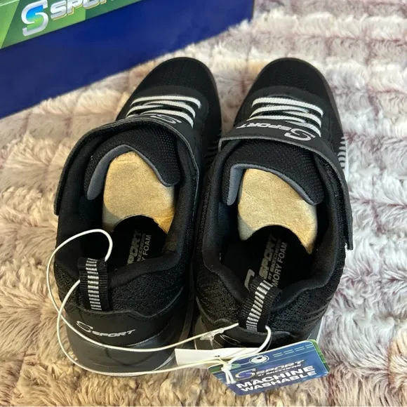 SSPORT by Skechers Memory Foam Sneakers size 4