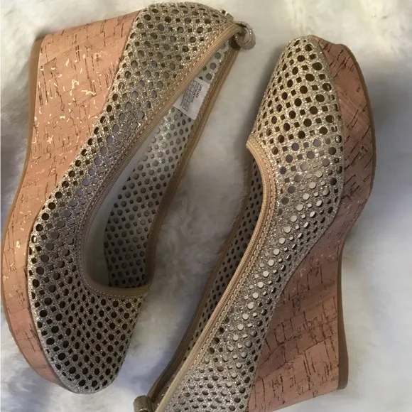 Start Weitzman Big Kids size 4 dress shoes